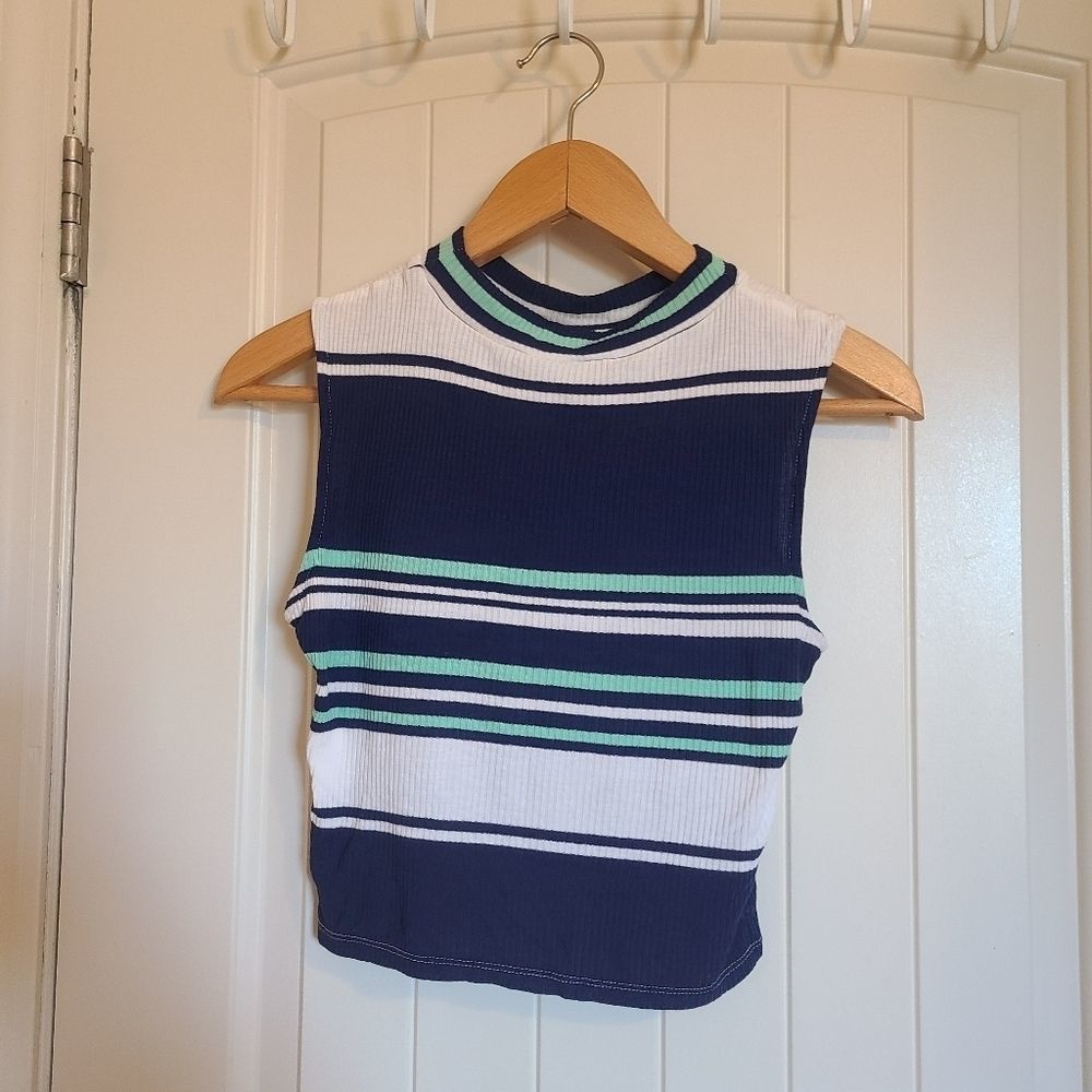 🍓🍓🍓 3 for $25 🍓🍓🍓 STRIPPED BLUE WHITE TEAL CROP TOP